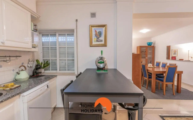 #056 Heart of Historic Albufeira with garage