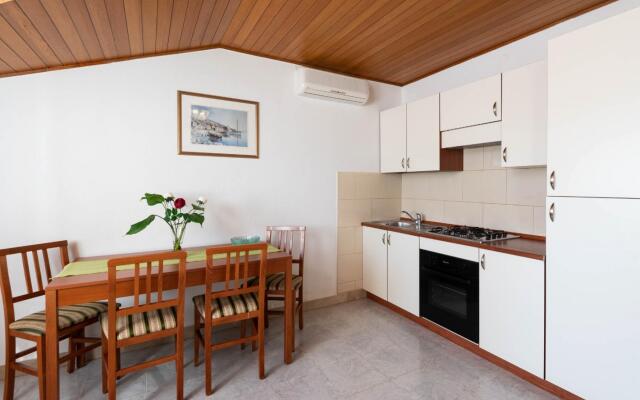 Ora  - Apartments with Pool - A6(2+2)