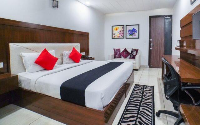 Collection O 67699 Hotel Prem Ratna