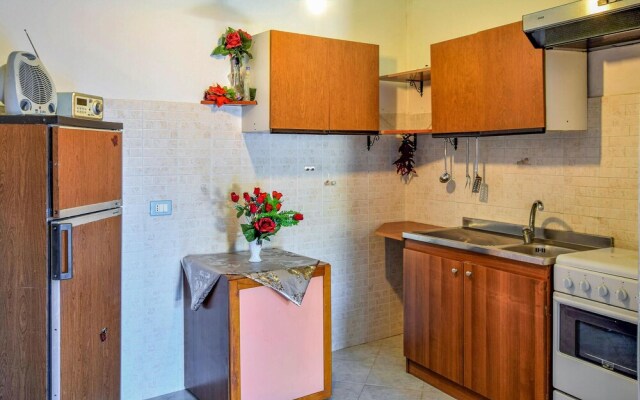 Beautiful Apartment in Stalettì With 1 Bedrooms