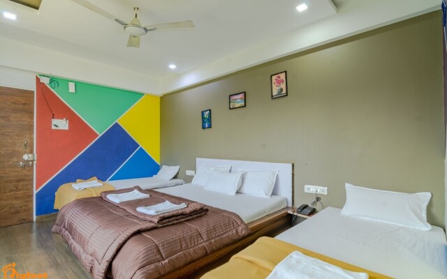 White House Beach Resort