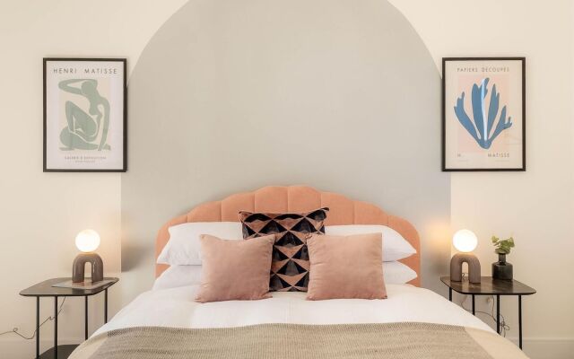 Wimbledon Tennis Retreat 3-bedroom by Sojo Stay