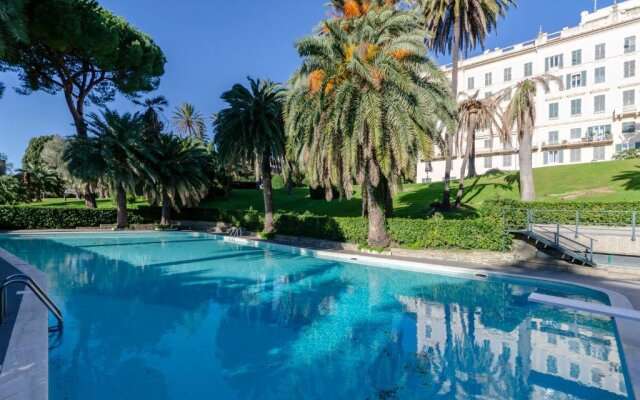 ALTIDO Apt for 4 with Exclusive Pool and Garden in Nervi