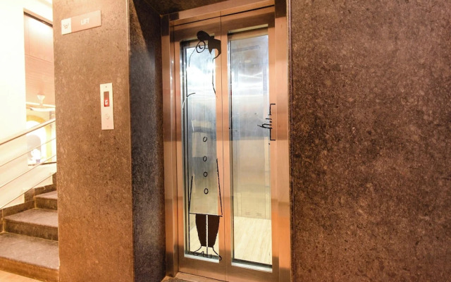 Fabhotel White Ridge