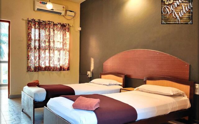 Dona Julia Beach Resort