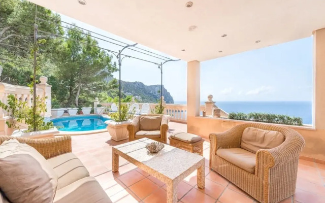 With Panoramic Views On The Sea - Villa Cala Llamp