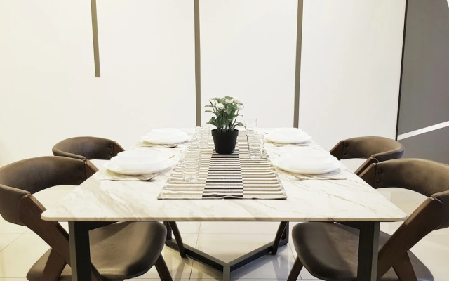 Ekocheras Suite