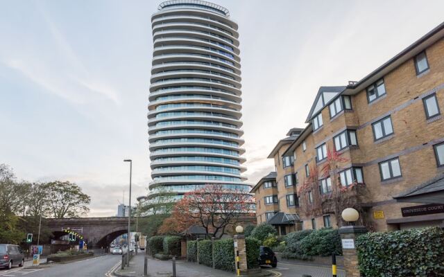 Stunning Riverside home in Battersea