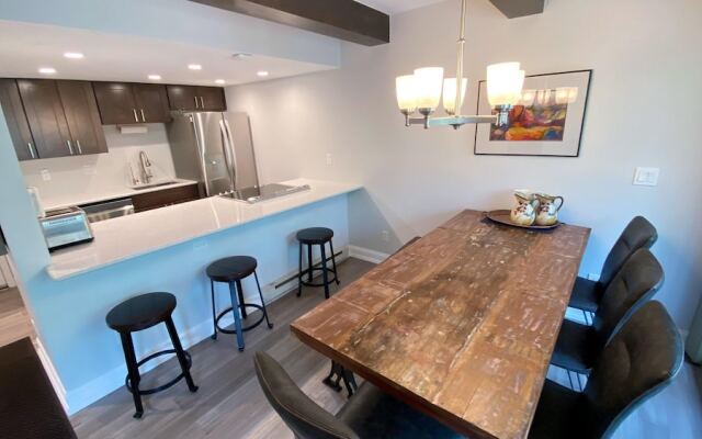 #301 Vail International