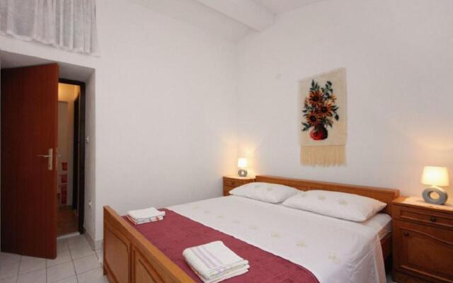 Apartment Nedjeljko - 150m from sea