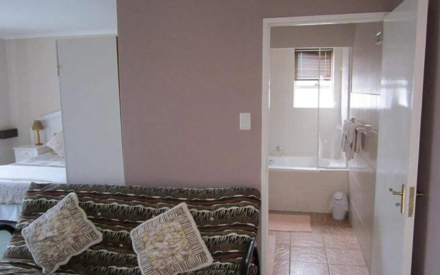 Two Owls Guest House