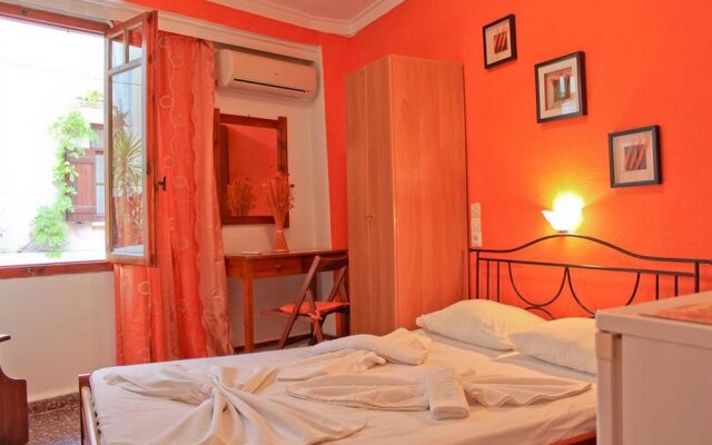 Smaragdi Rooms for Rent