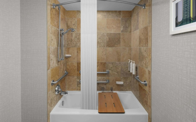 Hampton Inn Cleveland-Downtown