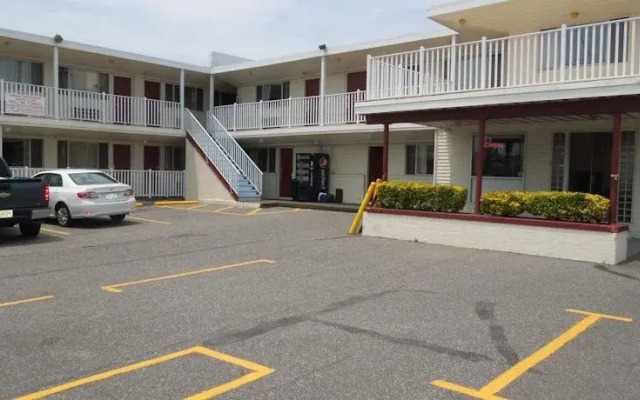 Passport Inn