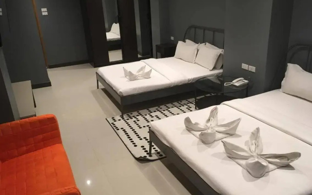 Cloud 9 Lodge