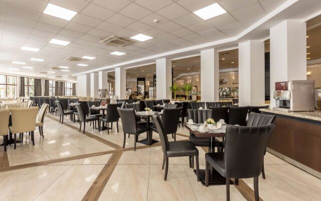 Prestige Hotel and Aquapark