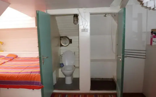 Houseboat Alternatief