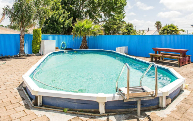 Burwood Manor Motel