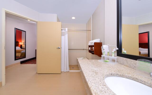 Holiday Inn Express Crestwood by IHG