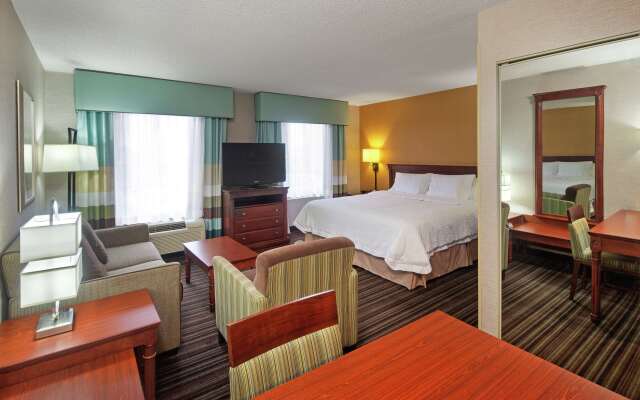 Hampton Inn & Suites By Hilton Toronto Airport