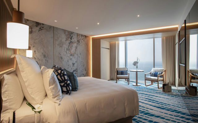 Jumeirah Beach Hotel Dubai - Image 4