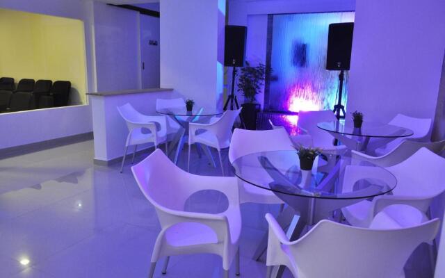Hostal Lleras Calle 8 - Hostel