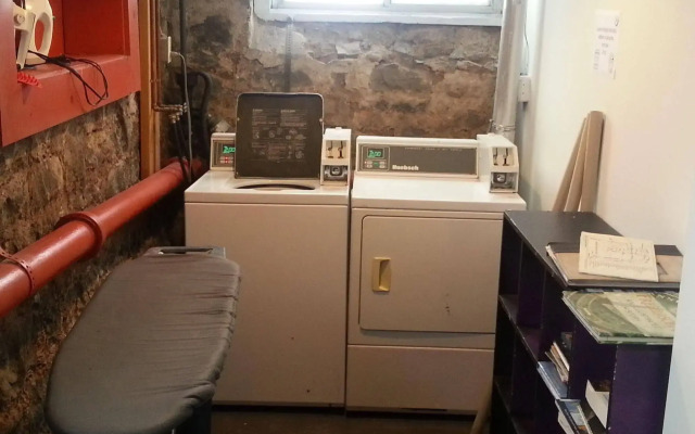 Hostelling International Niagara Falls