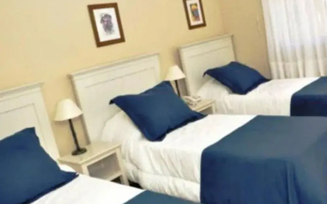 Hotel Ayres Colonia