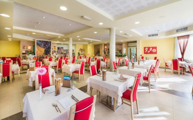 Nature Bio Hotel Elite