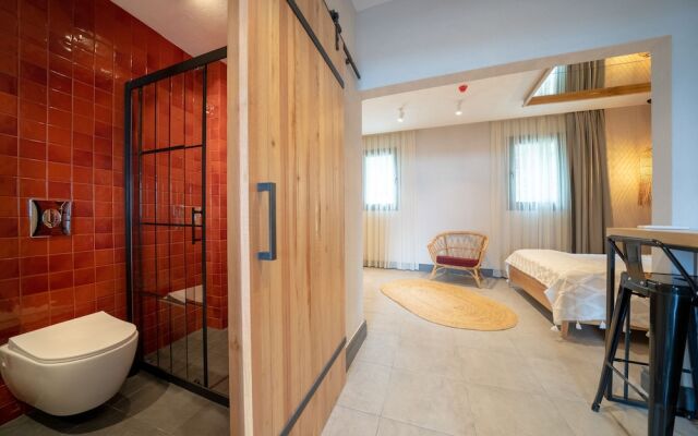 Reddoors Suites
