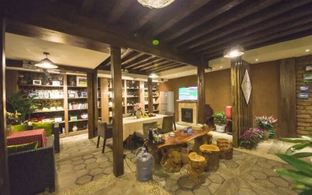 GuanGuanJuJiu Inn