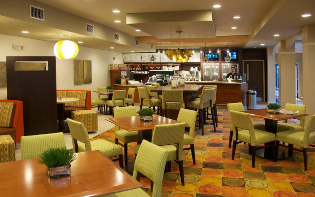 Courtyard by Marriott Hickory