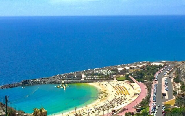 TC Las Olas 220