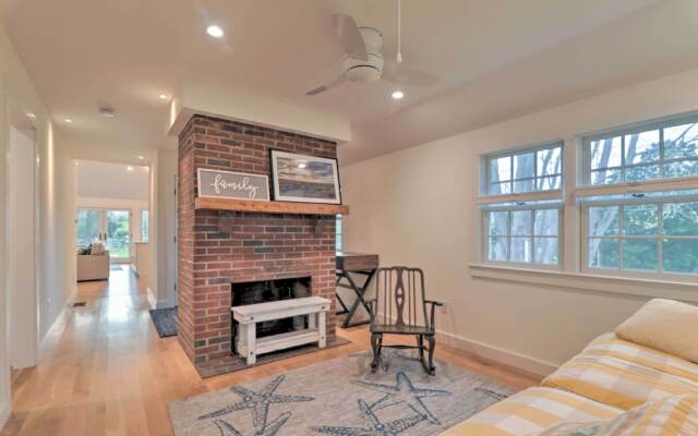 Cape Cod Cottage w/ Fire Pit - Walk to Beach!