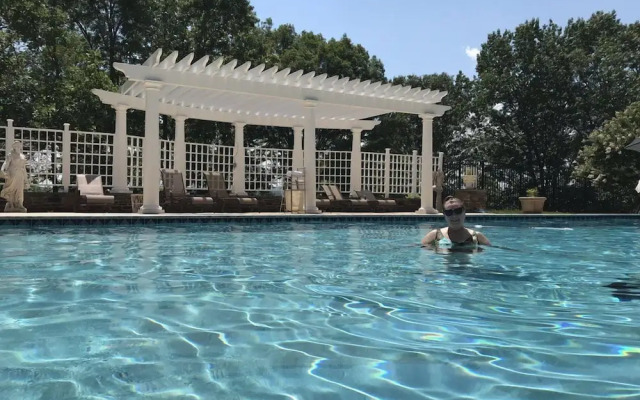 The Manor at Courtland Farm