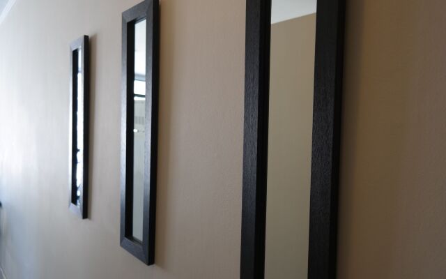 Four Seasons Apartments