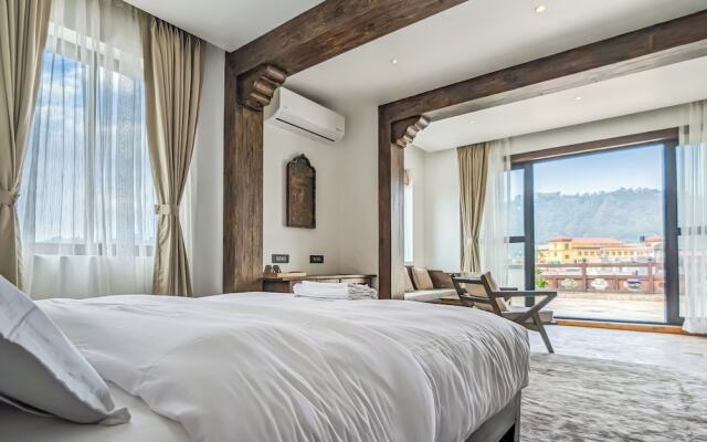 Uma Residence & Suites