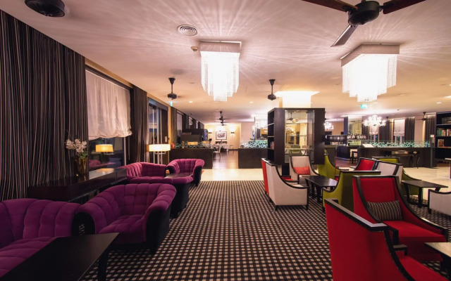 SANA Silver Coast Hotel