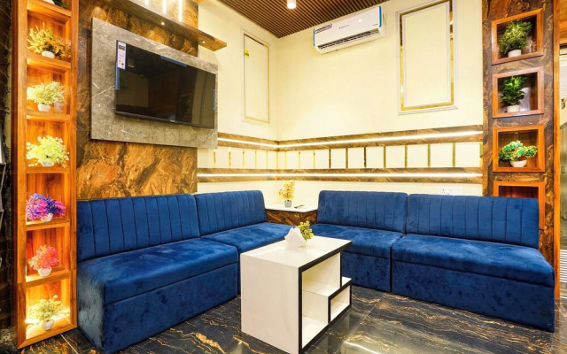 Fabhotel Skyline Suite