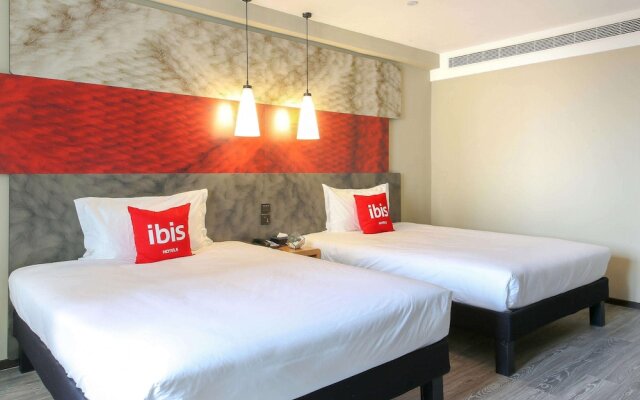 Sirong Business Hotel