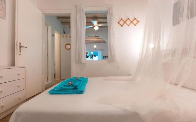 Huge villa Mykonos. Ideal for 8-12 guests