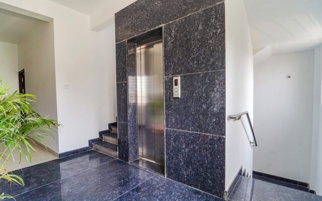 Fabhotel Metro Suites