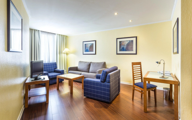 Holiday Inn Lisbon by IHG