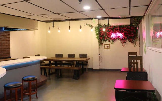 Hometel Suites - Los Angeles (Koreatown)