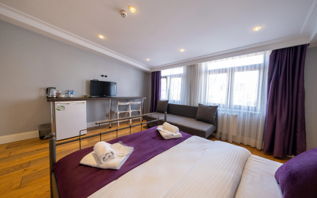 Frame Galata Hotel