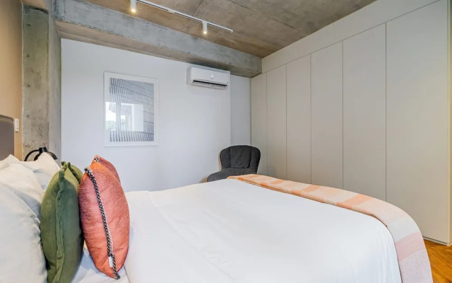 w Stylish 2BR in Plaza Herrera