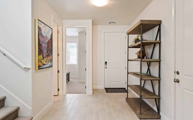 Stay N Play by RedAwning