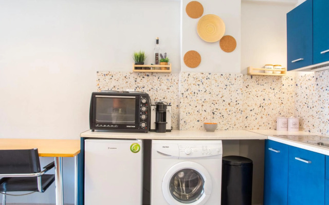 Ermou 18 Mosaics boutique aprtm in Parliament square