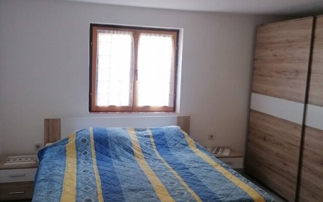 Olgi - Free Parking - A1