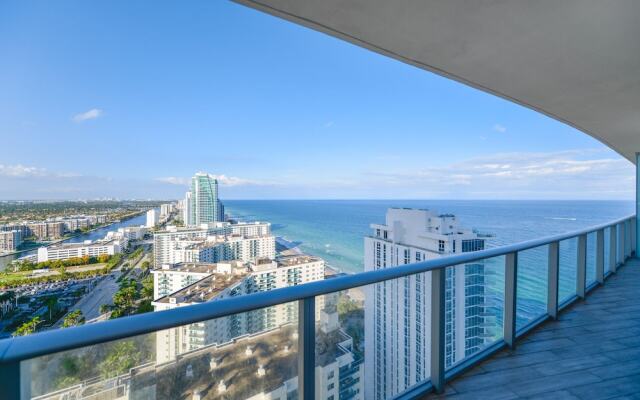 Luxury 2Br Condo At Hyde Beach